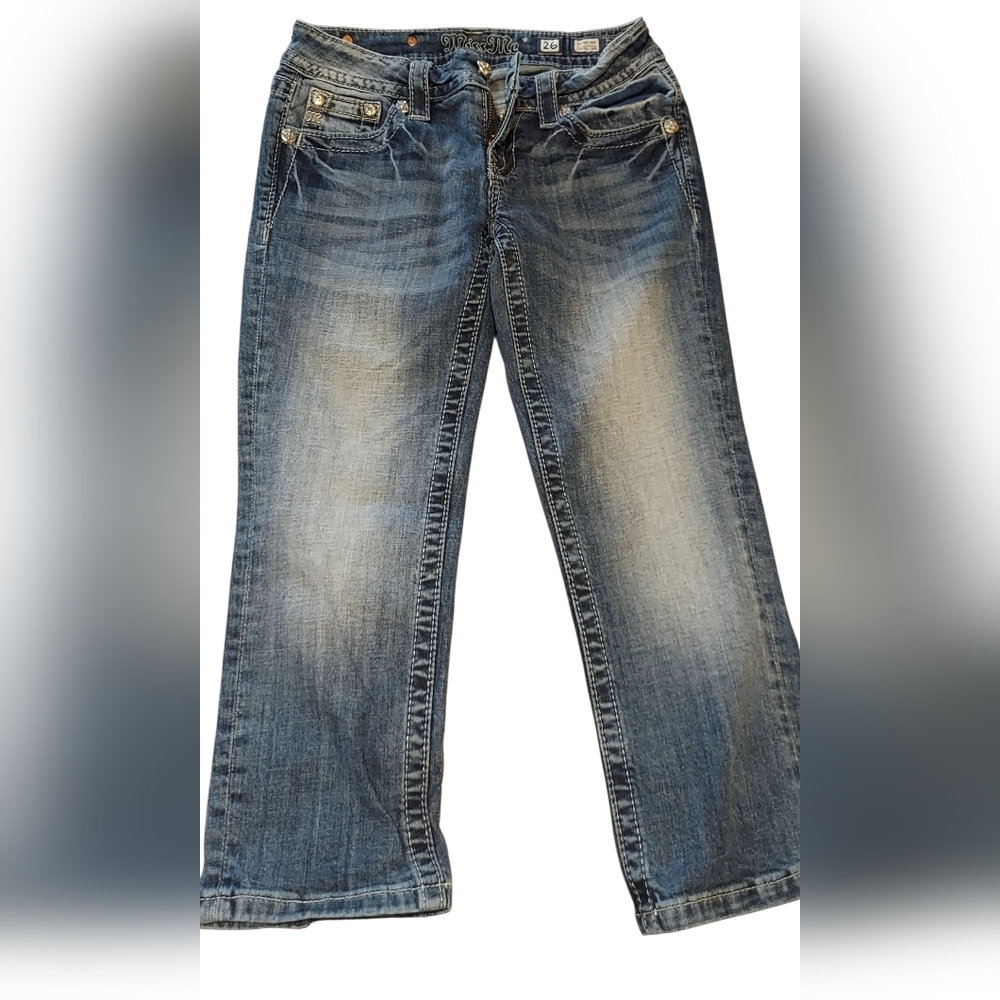 Miss Me Signature Cuffed Capri